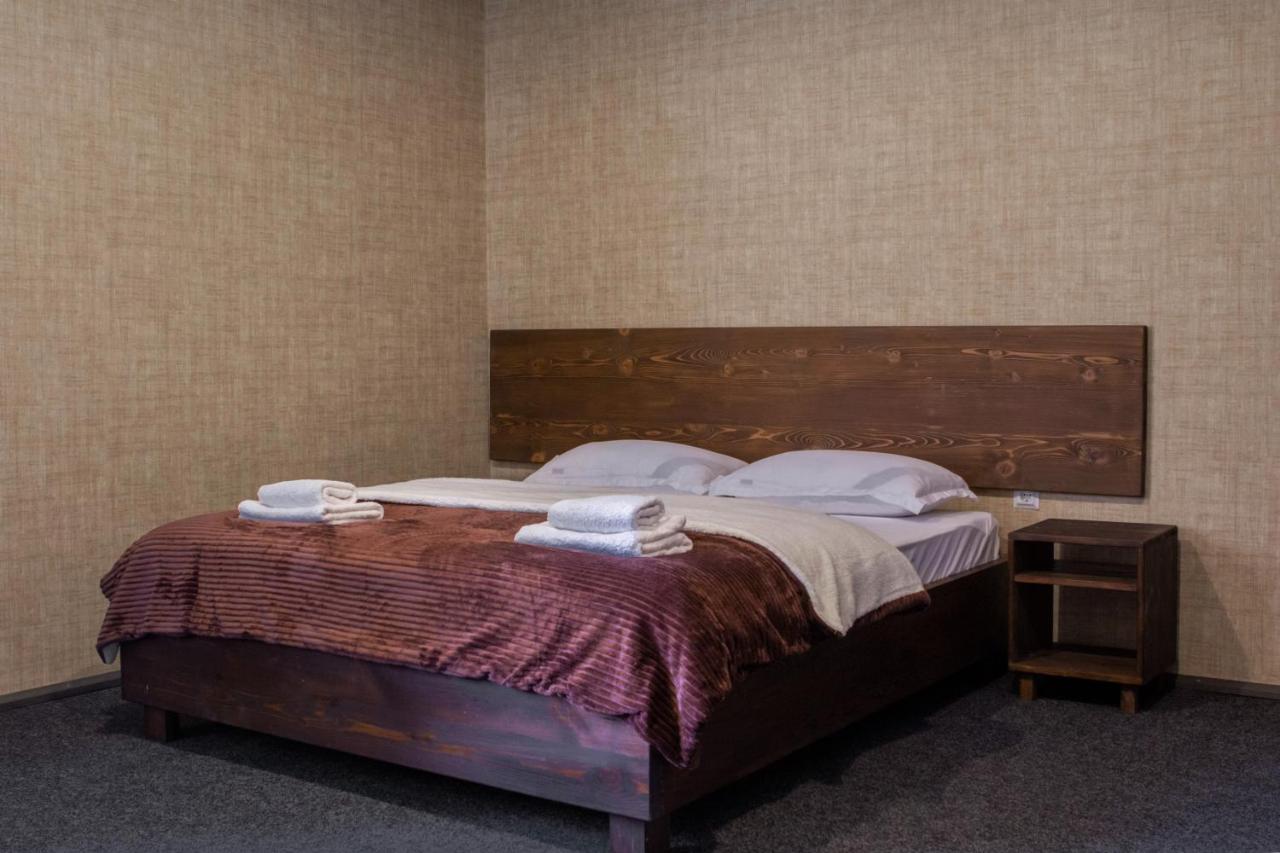מסטיה Hotel Eden מראה חיצוני תמונה