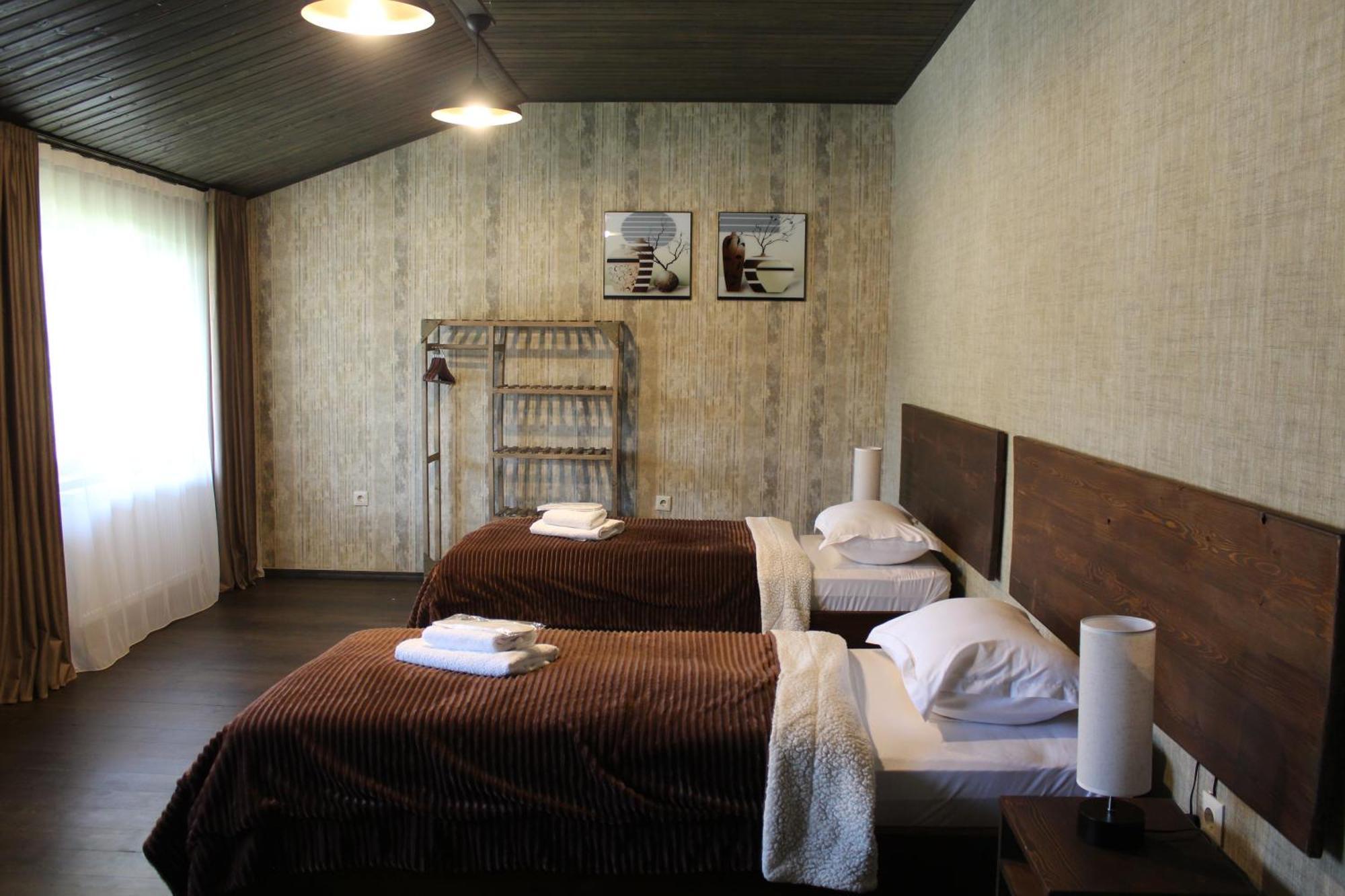 מסטיה Hotel Eden מראה חיצוני תמונה